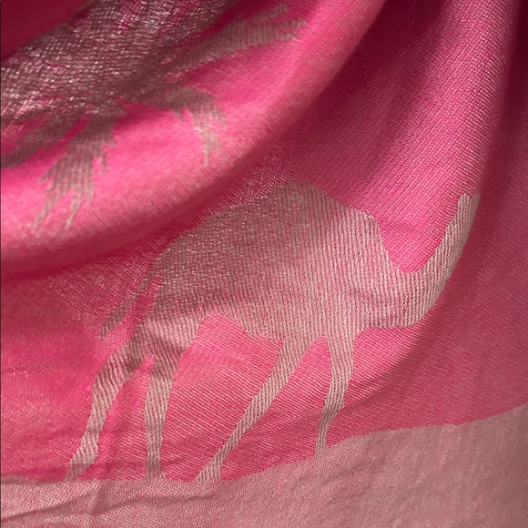 Valentine’s Day gift! Stylish Pink Cashmere Scarf with llamas and Palm trees. - Picture 3 of 7